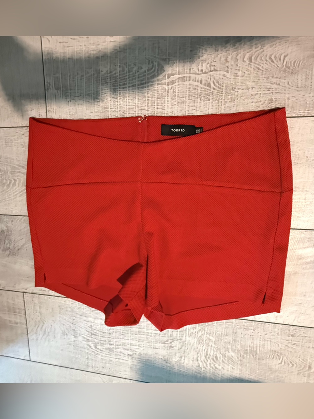 Torrid Red Textured Shorts – Size 22
